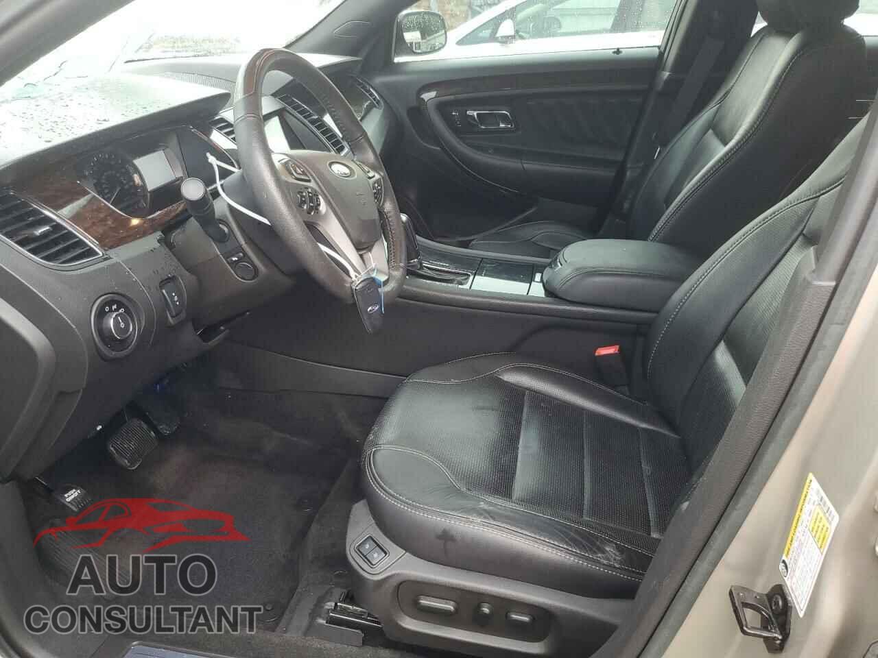 FORD TAURUS 2017 - 1FAHP2F85HG108209