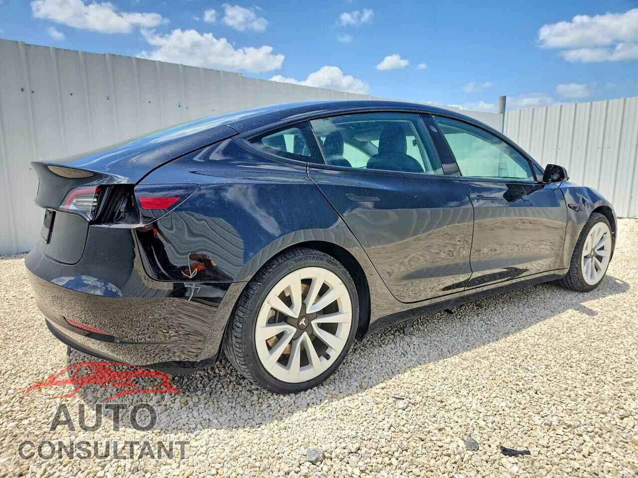 TESLA MODEL 3 2022 - 5YJ3E1EA2NF370266