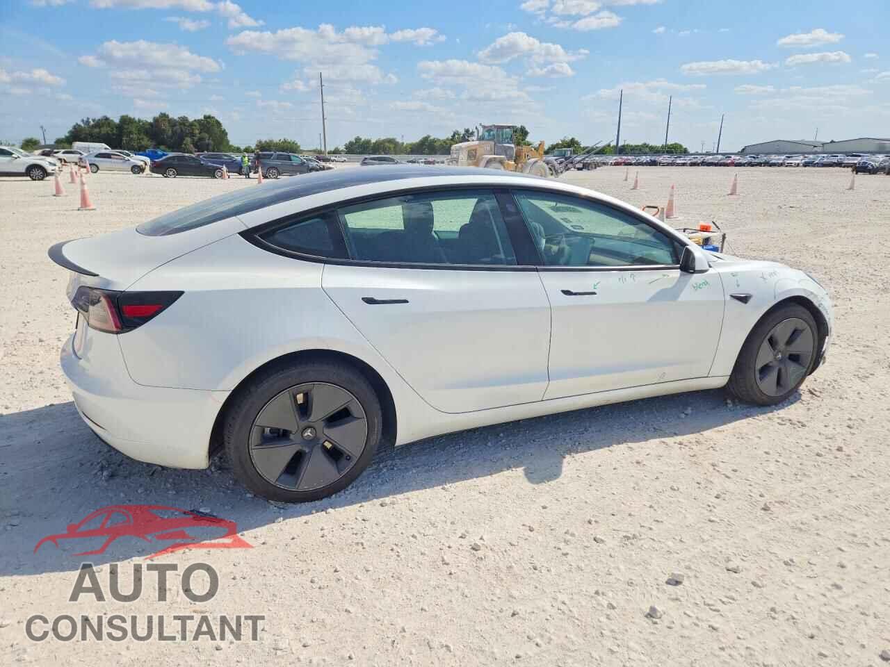 TESLA MODEL 3 2023 - 5YJ3E1EA5PF577270