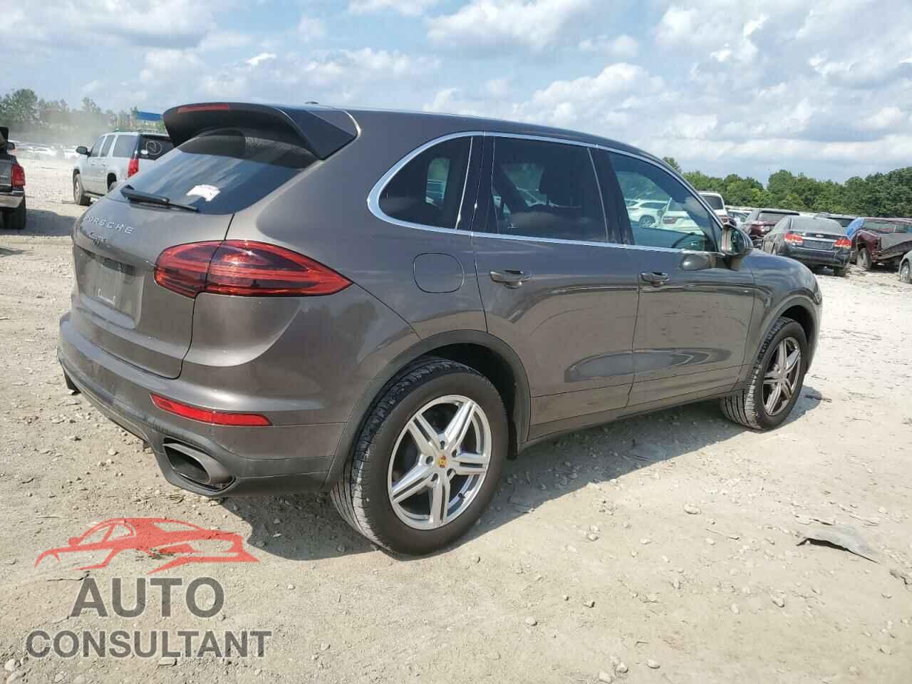 PORSCHE CAYENNE 2016 - WP1AA2A27GKA10681