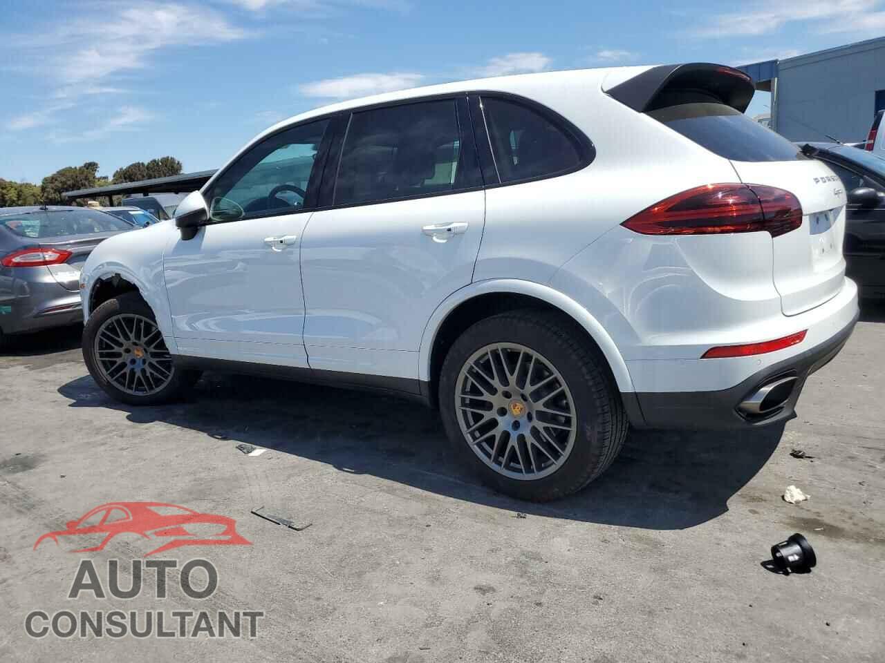 PORSCHE CAYENNE 2017 - WP1AA2A27HKA82871