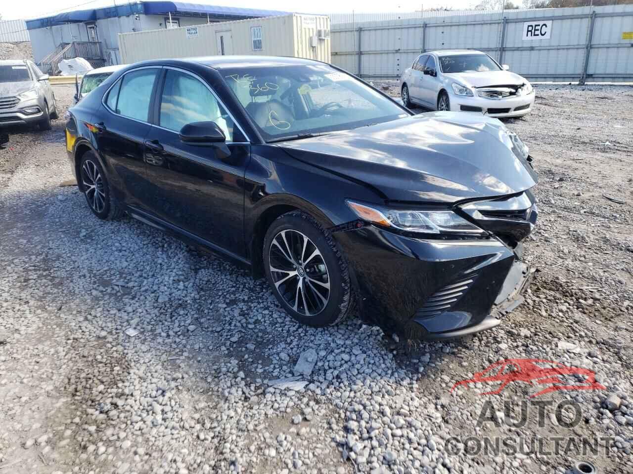 TOYOTA CAMRY 2018 - 4T1B11HK6JU152310