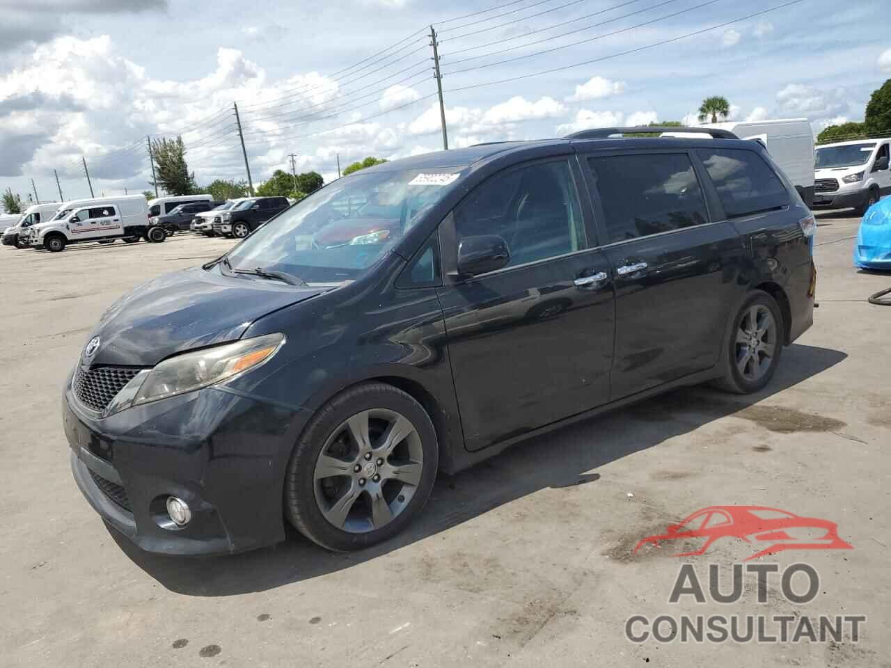 TOYOTA SIENNA 2015 - 5TDXK3DC1FS588303