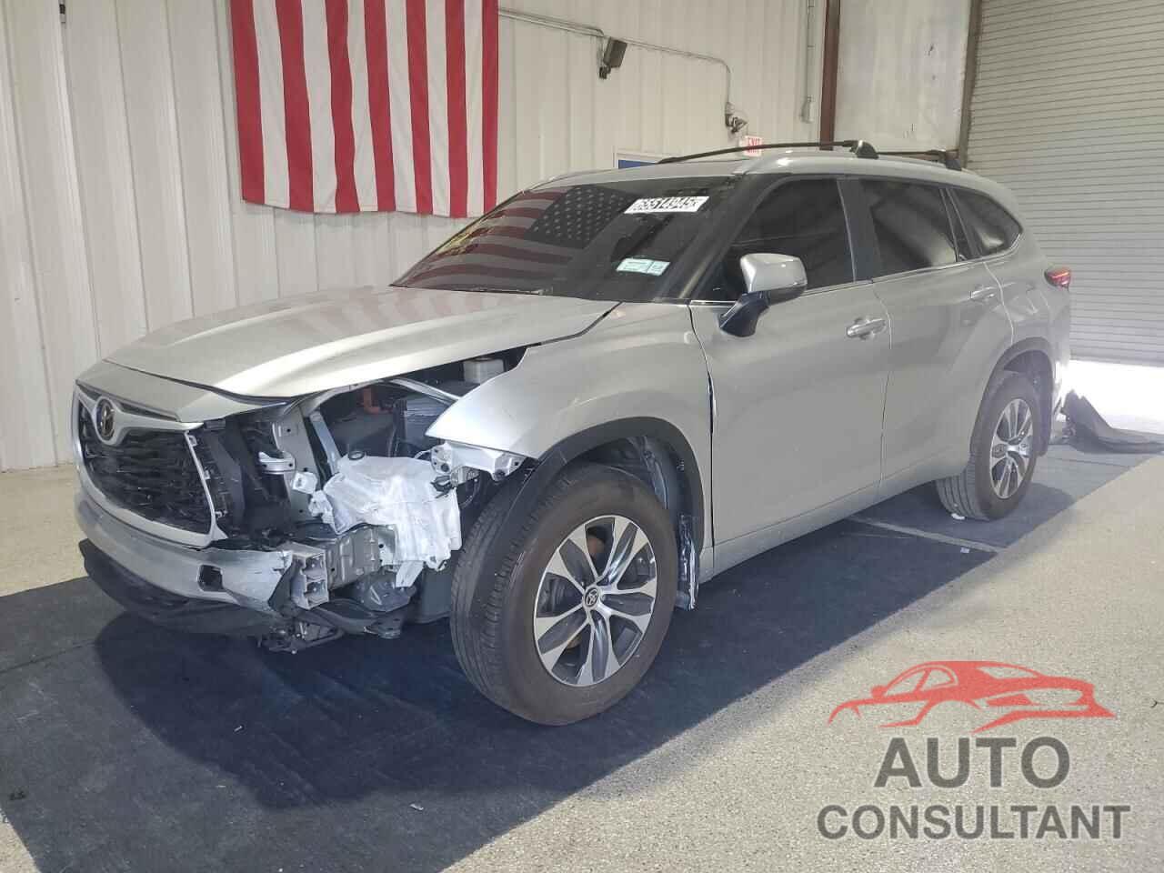 TOYOTA HIGHLANDER 2023 - 5TDKDRBHXPS005847