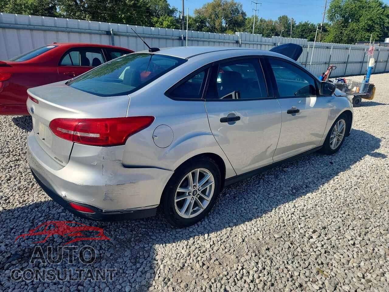 FORD FOCUS 2015 - 1FADP3E25FL367479