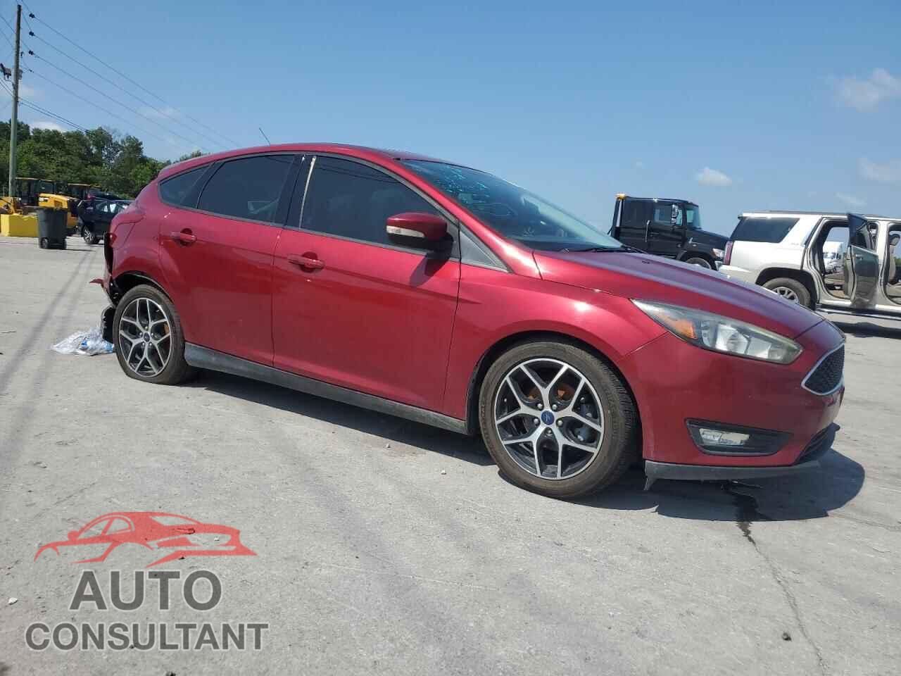 FORD FOCUS 2017 - 1FADP3M28HL330978