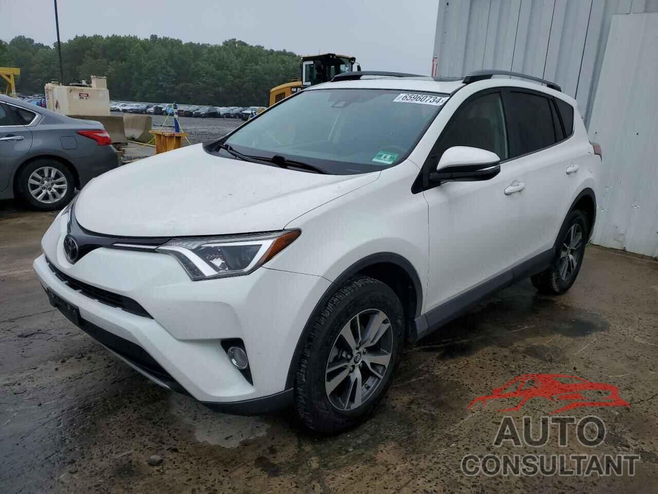 TOYOTA RAV4 2018 - JTMRFREV2JJ740725