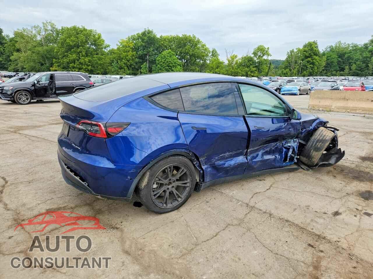 TESLA MODEL Y 2021 - 5YJYGDEE4MF297078