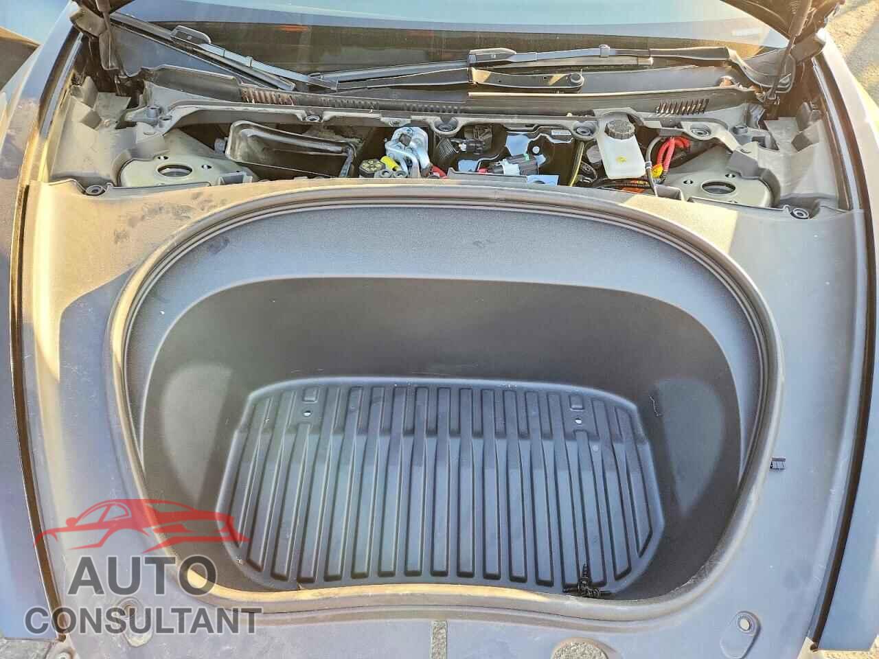 TESLA MODEL 3 2026 - 5YJ3E1EAXTF147535