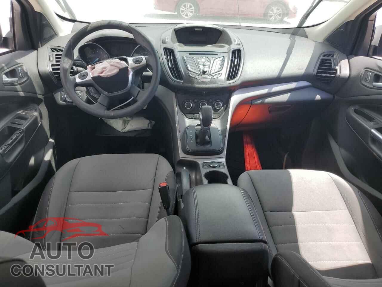 FORD ESCAPE 2016 - 1FMCU9G92GUB41466