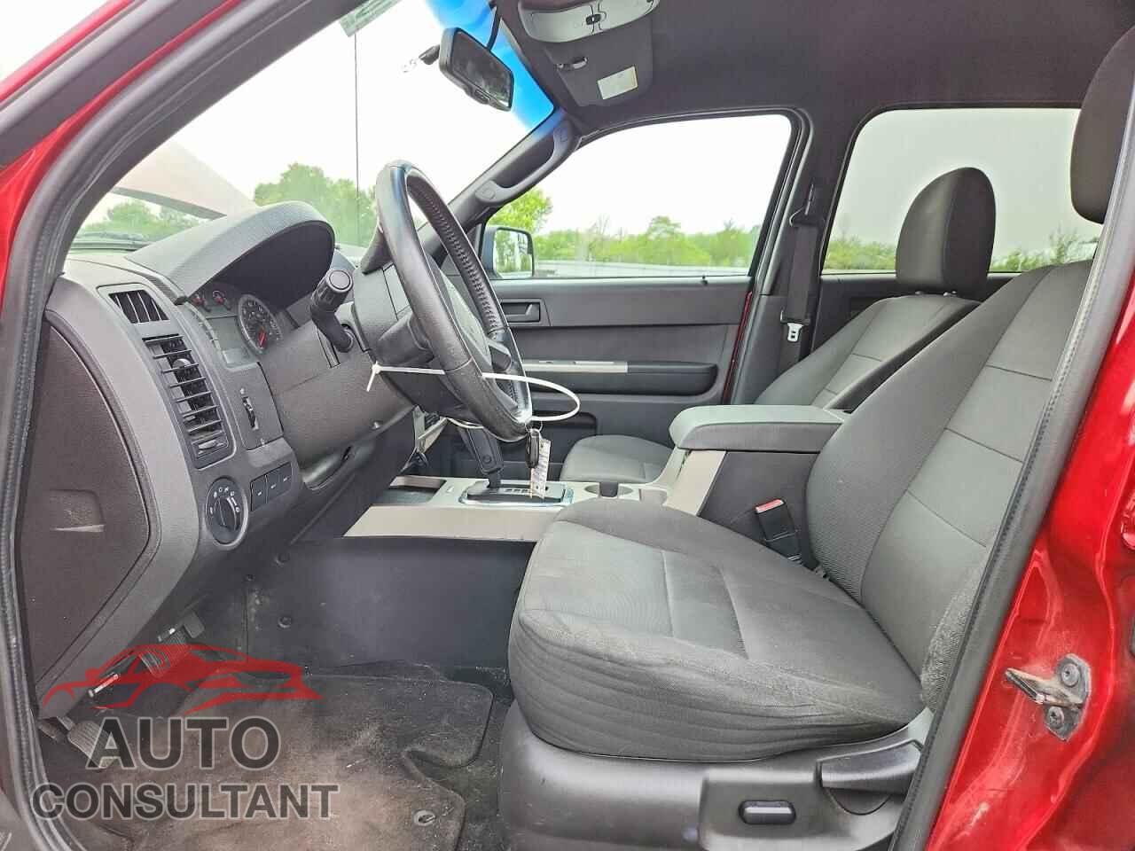 FORD ESCAPE 2010 - 1FMCU9DGXAKC30949