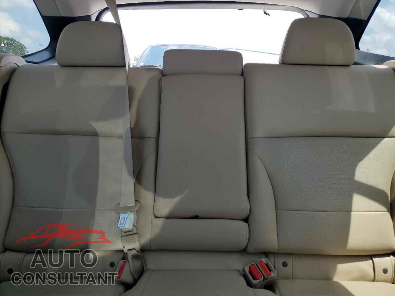 SUBARU OUTBACK 2017 - 4S4BSANC3H3349722