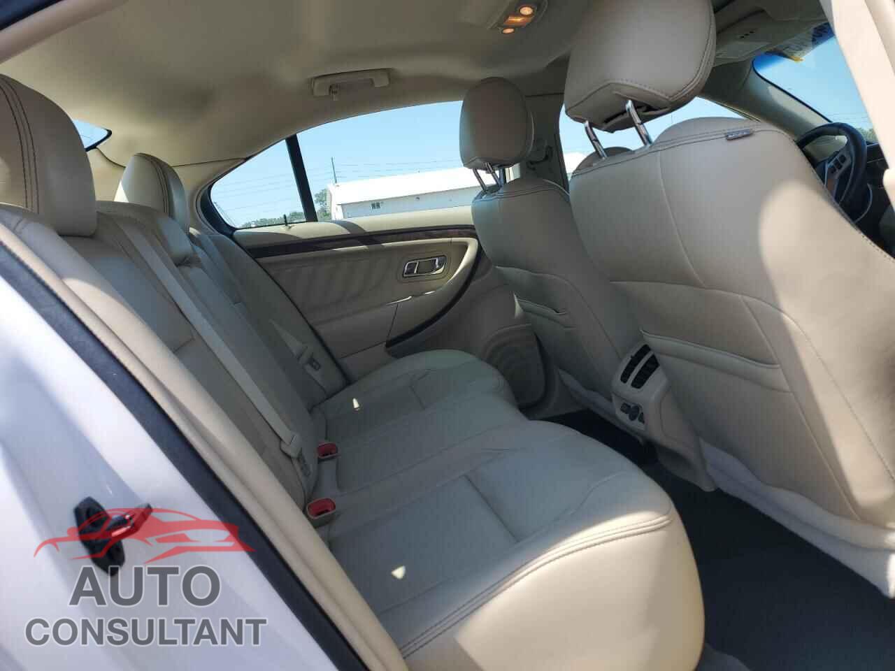 FORD TAURUS 2015 - 1FAHP2F84FG203258