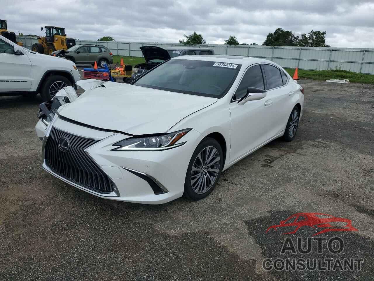 LEXUS ES300 2019 - JTHB21B13K2001339