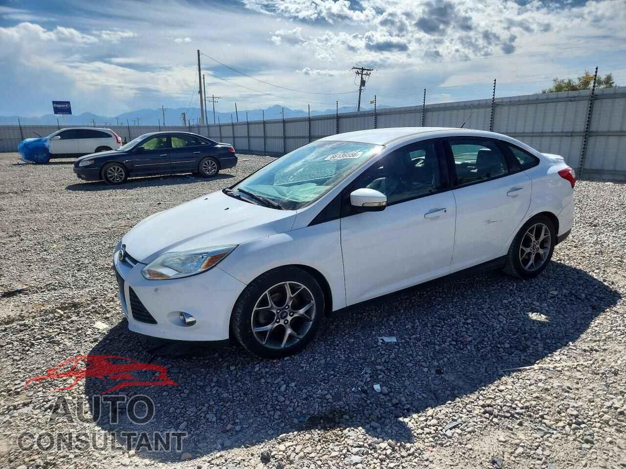 FORD FOCUS 2014 - 1FADP3F28EL233479