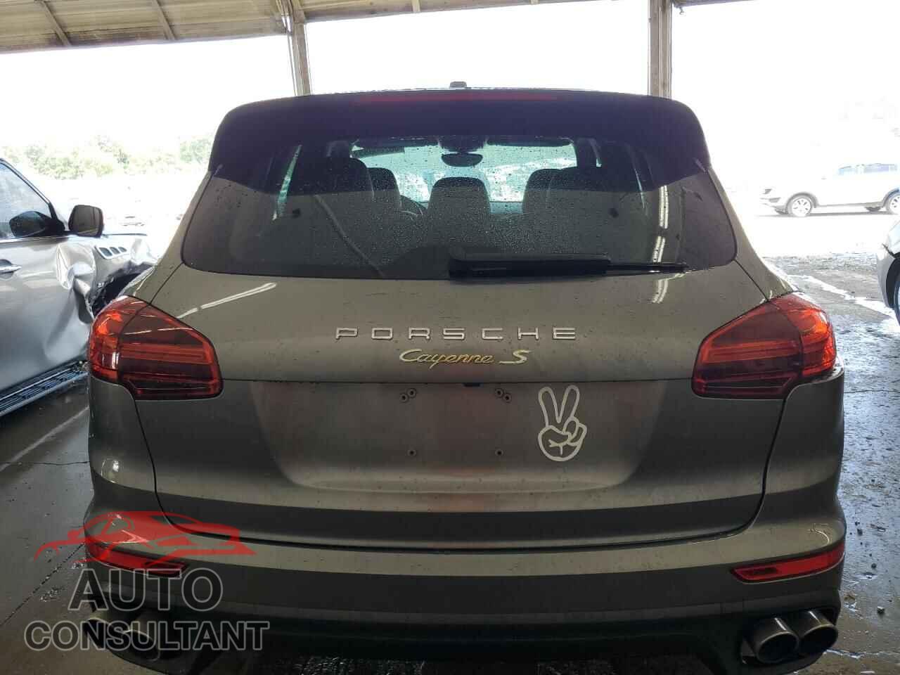 PORSCHE CAYENNE 2016 - WP1AE2A2XGLA16893