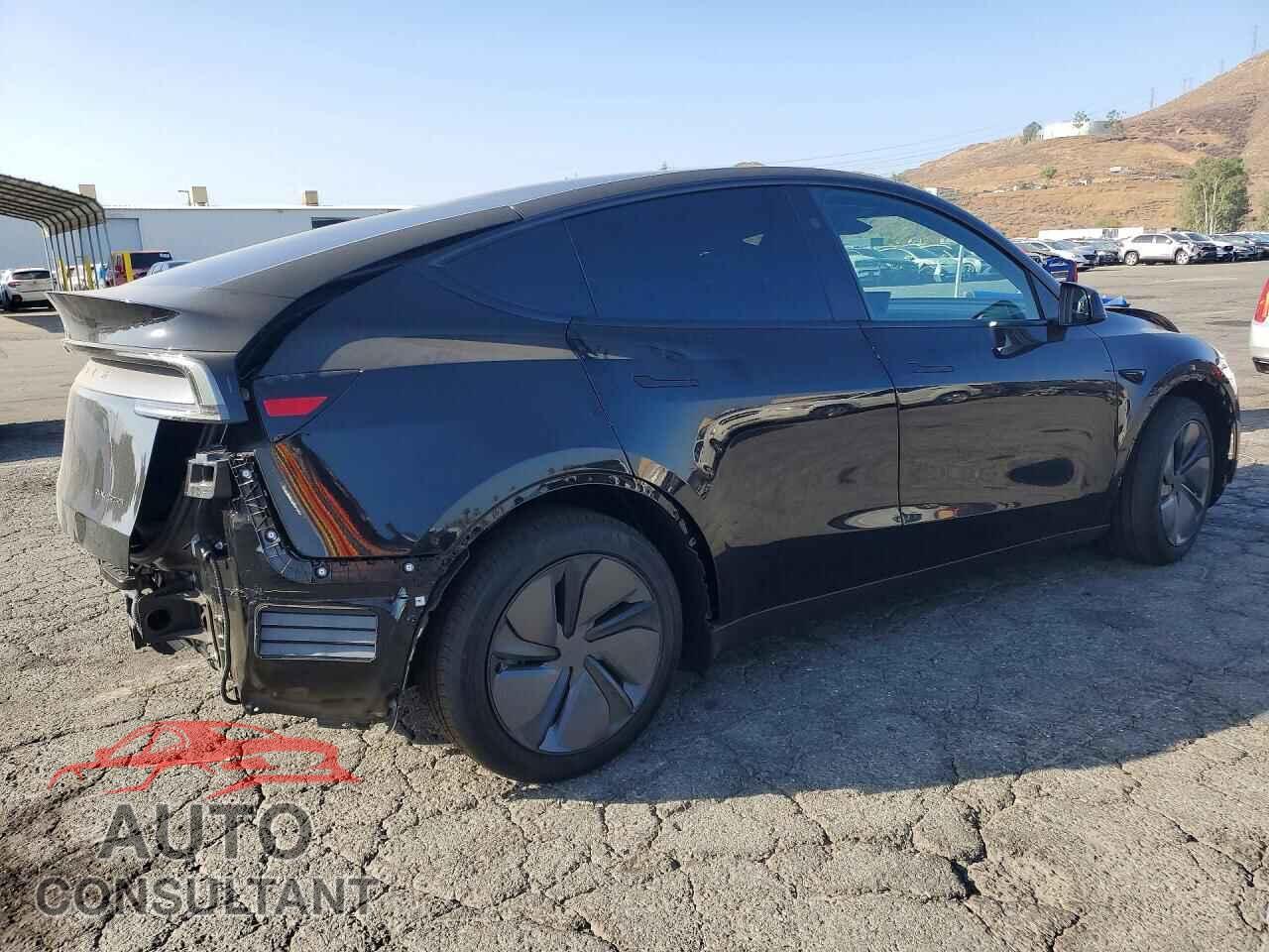 TESLA MODEL Y 2026 - 7SAYGAEEXTF693998