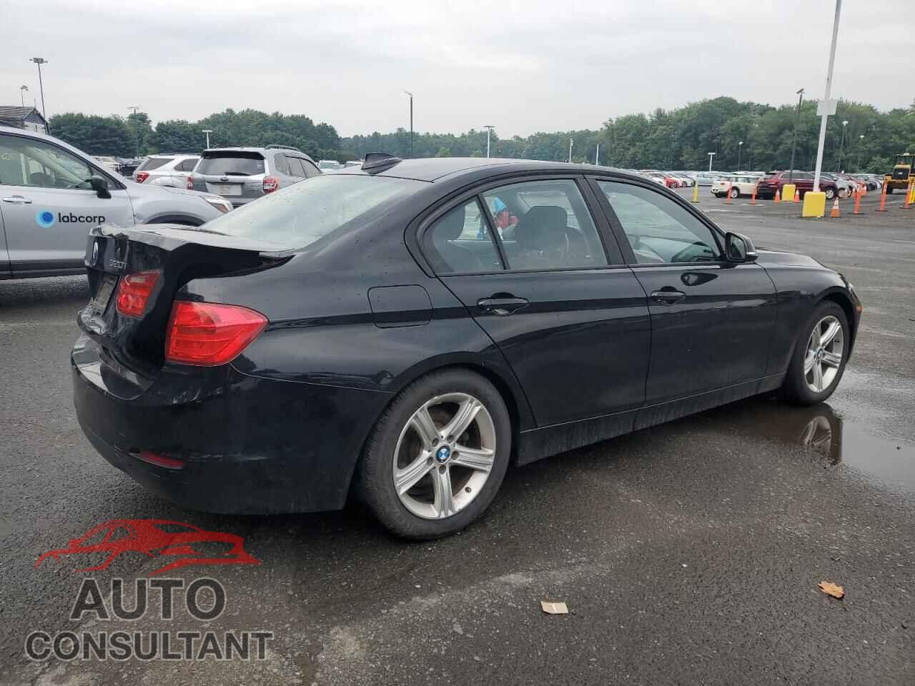 BMW 3 SERIES 2014 - WBA3C3C54EF986843