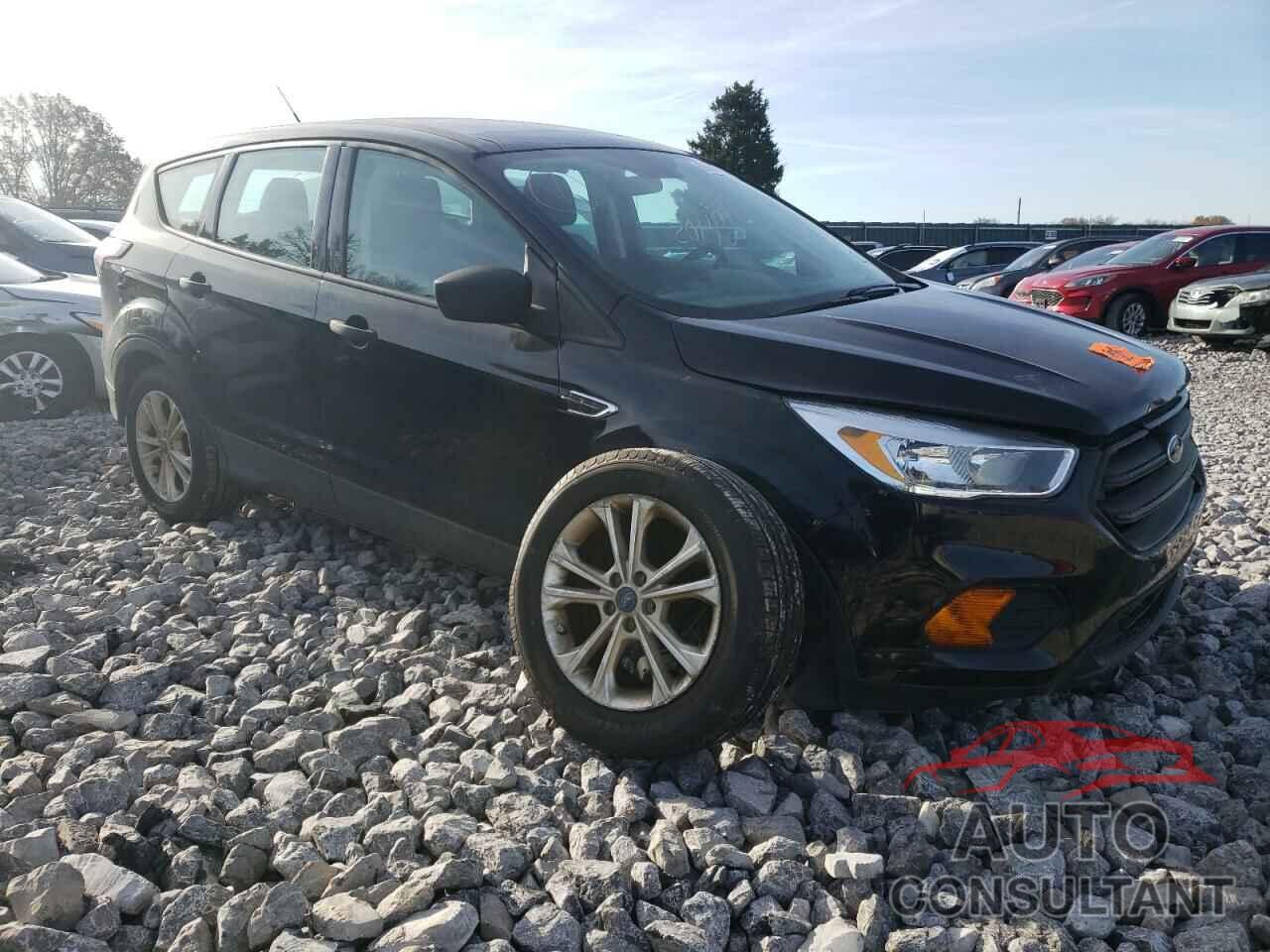 FORD ESCAPE 2017 - 1FMCU0F79HUE00919