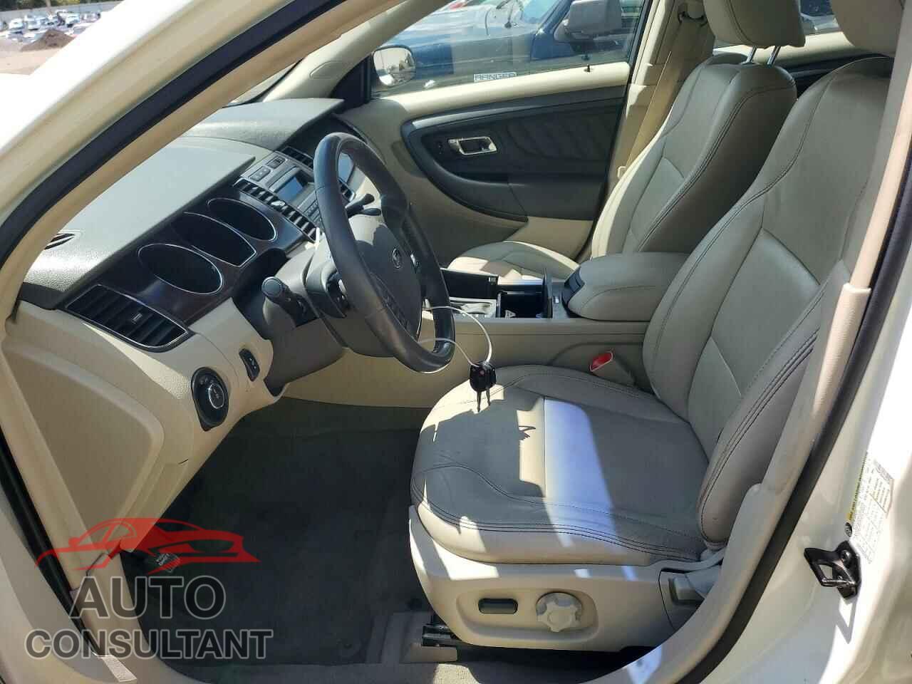 FORD TAURUS 2011 - 1FAHP2EWXBG129080