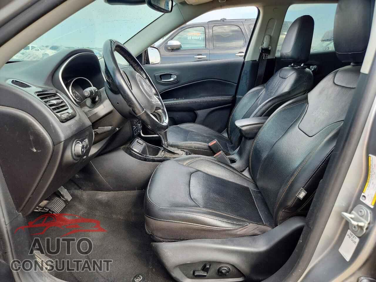 JEEP COMPASS 2020 - 3C4NJCCB7LT231177