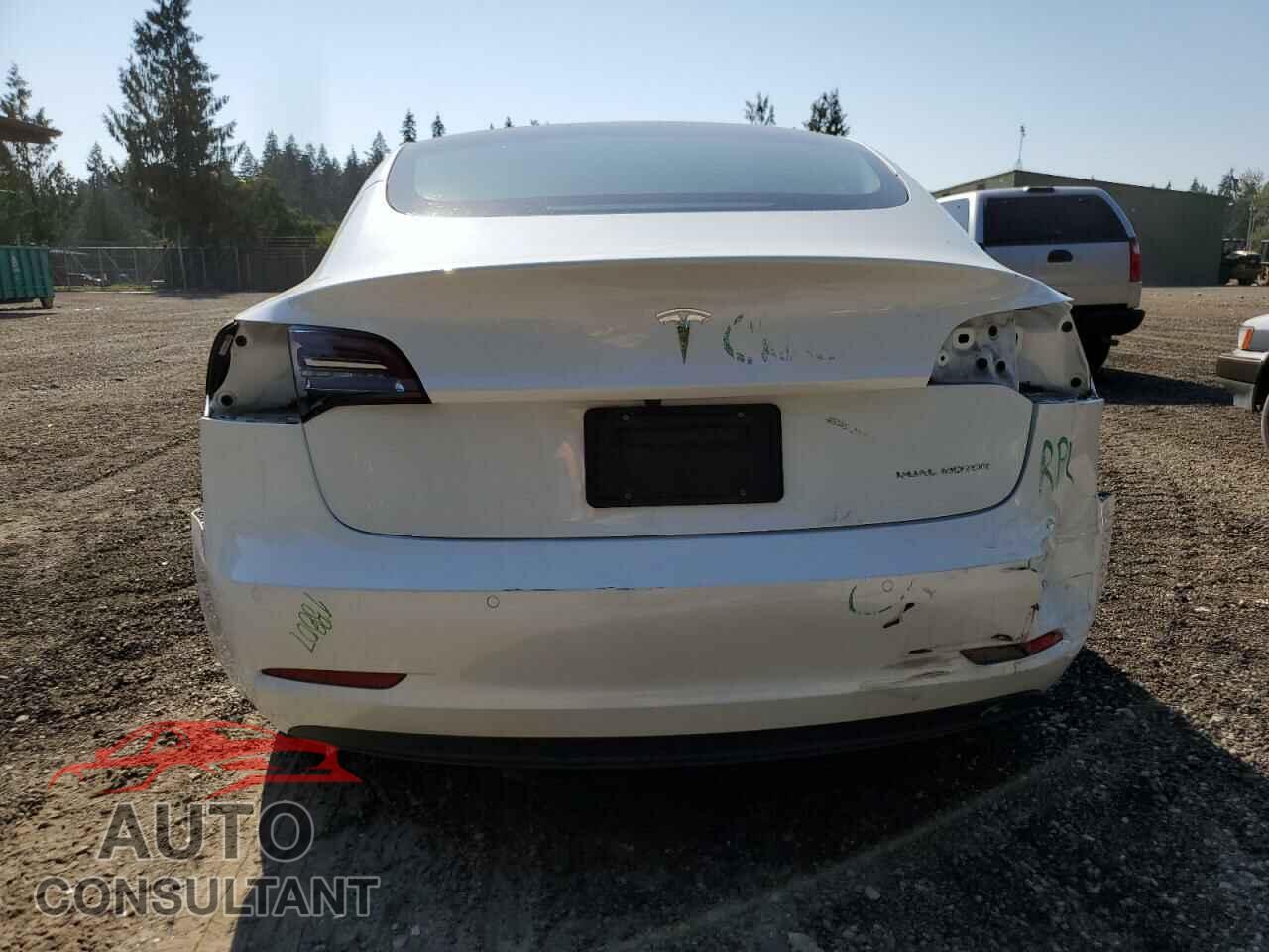 TESLA MODEL 3 2022 - 5YJ3E1EB3NF329539