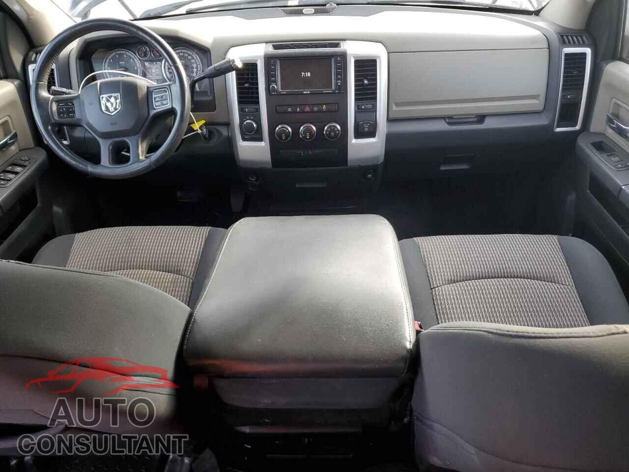 DODGE RAM 1500 2012 - 1C6RD7LT4CS308010
