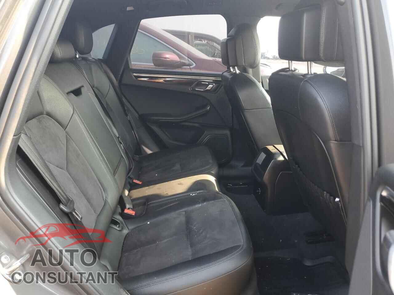 PORSCHE MACAN 2015 - WP1AB2A59FLB51588