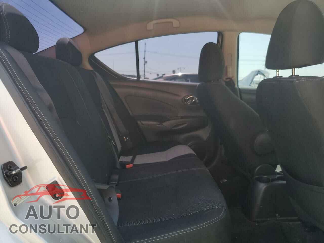 NISSAN VERSA 2017 - 3N1CN7AP3HL822876
