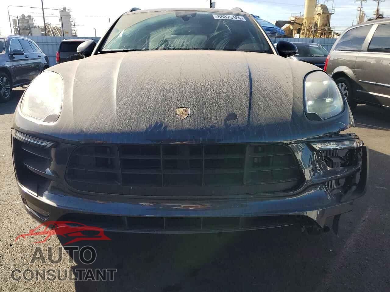 PORSCHE MACAN 2018 - WP1AG2A57JLB61241