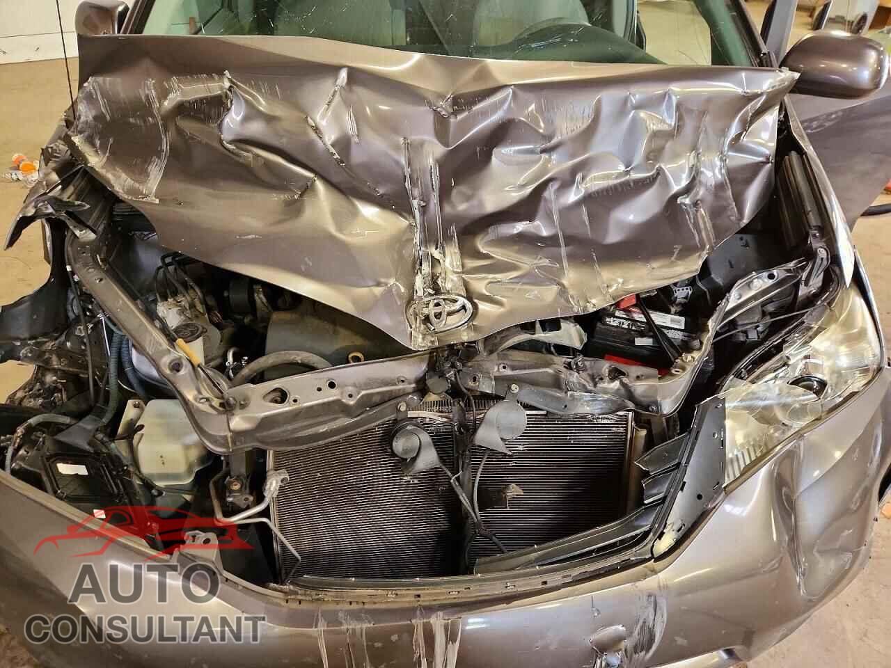 TOYOTA SIENNA 2013 - 5TDKK3DC8DS376568