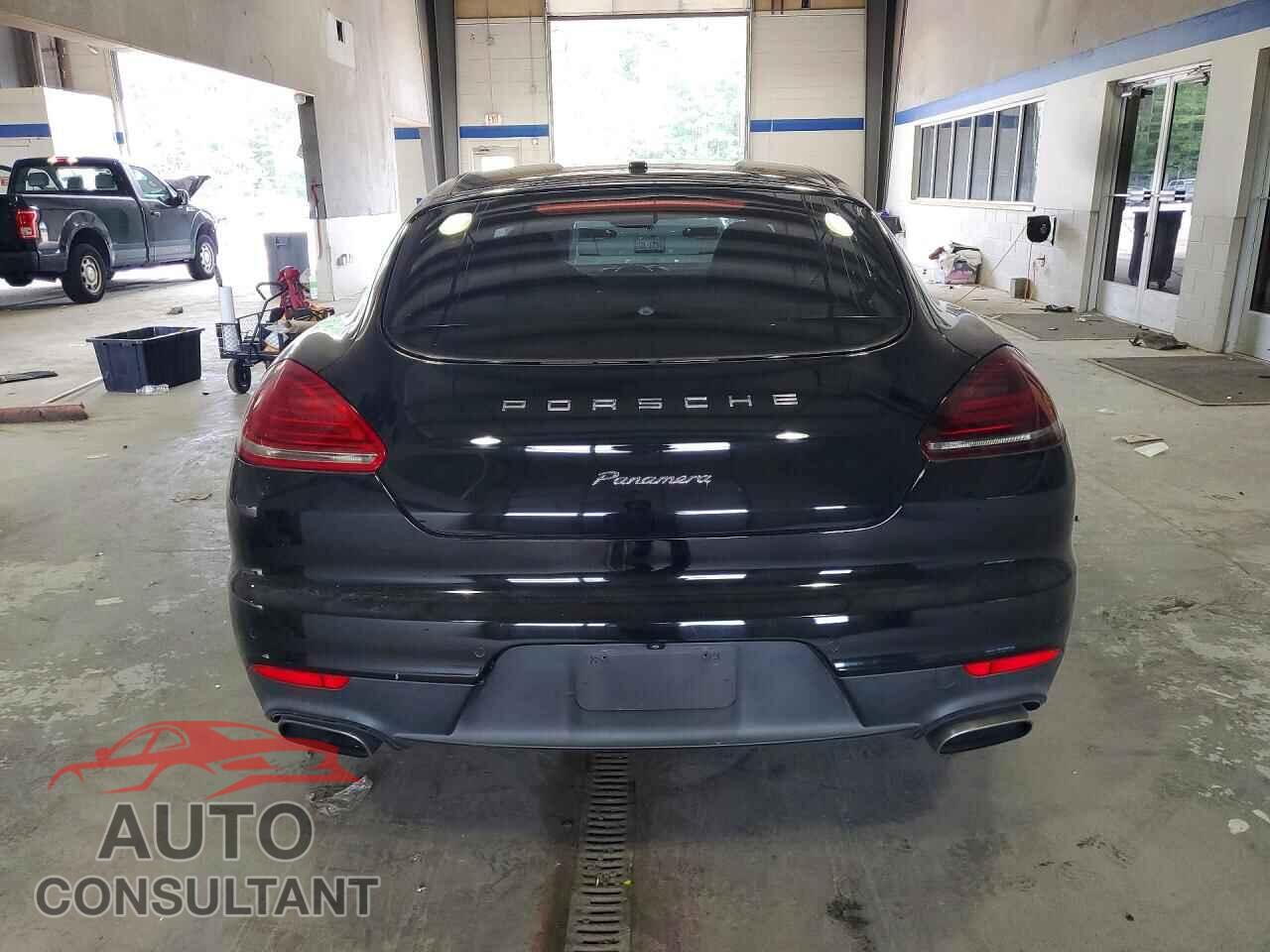 PORSCHE PANAMERA 2015 - WP0AA2A77FL002411