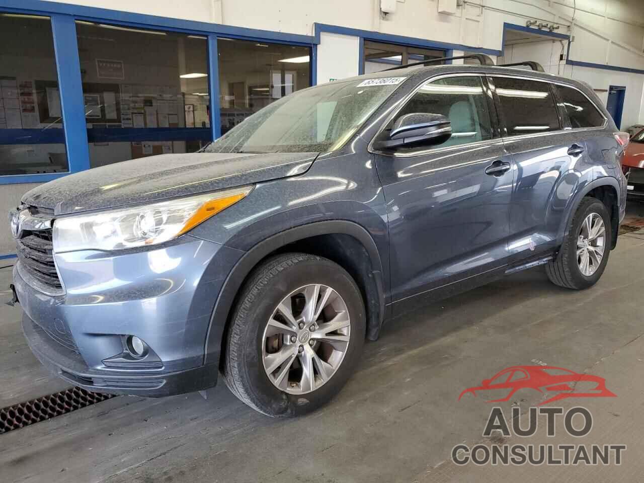 TOYOTA HIGHLANDER 2015 - 5TDBKRFH5FS200222