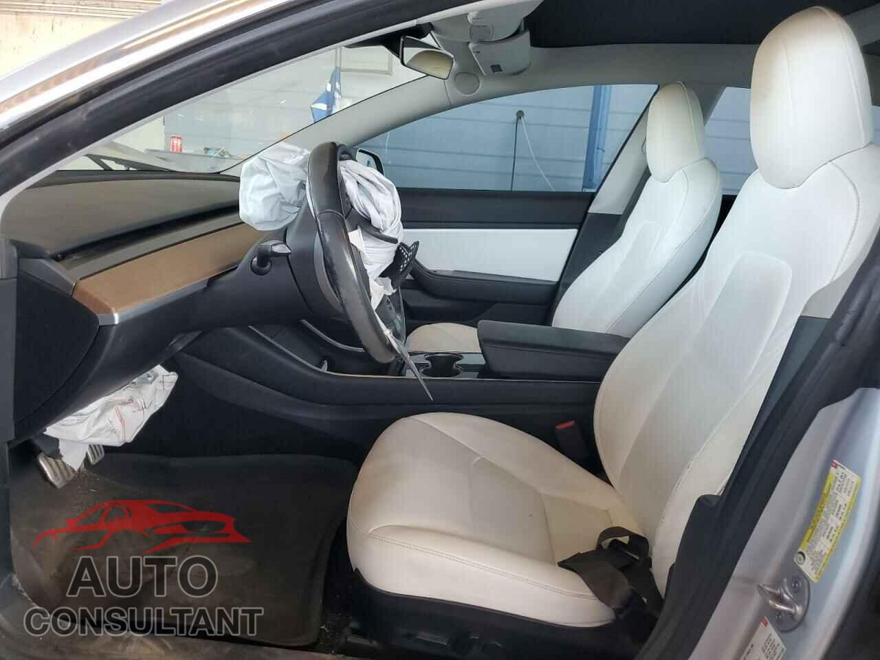 TESLA MODEL 3 2018 - 5YJ3E1EB6JF074315