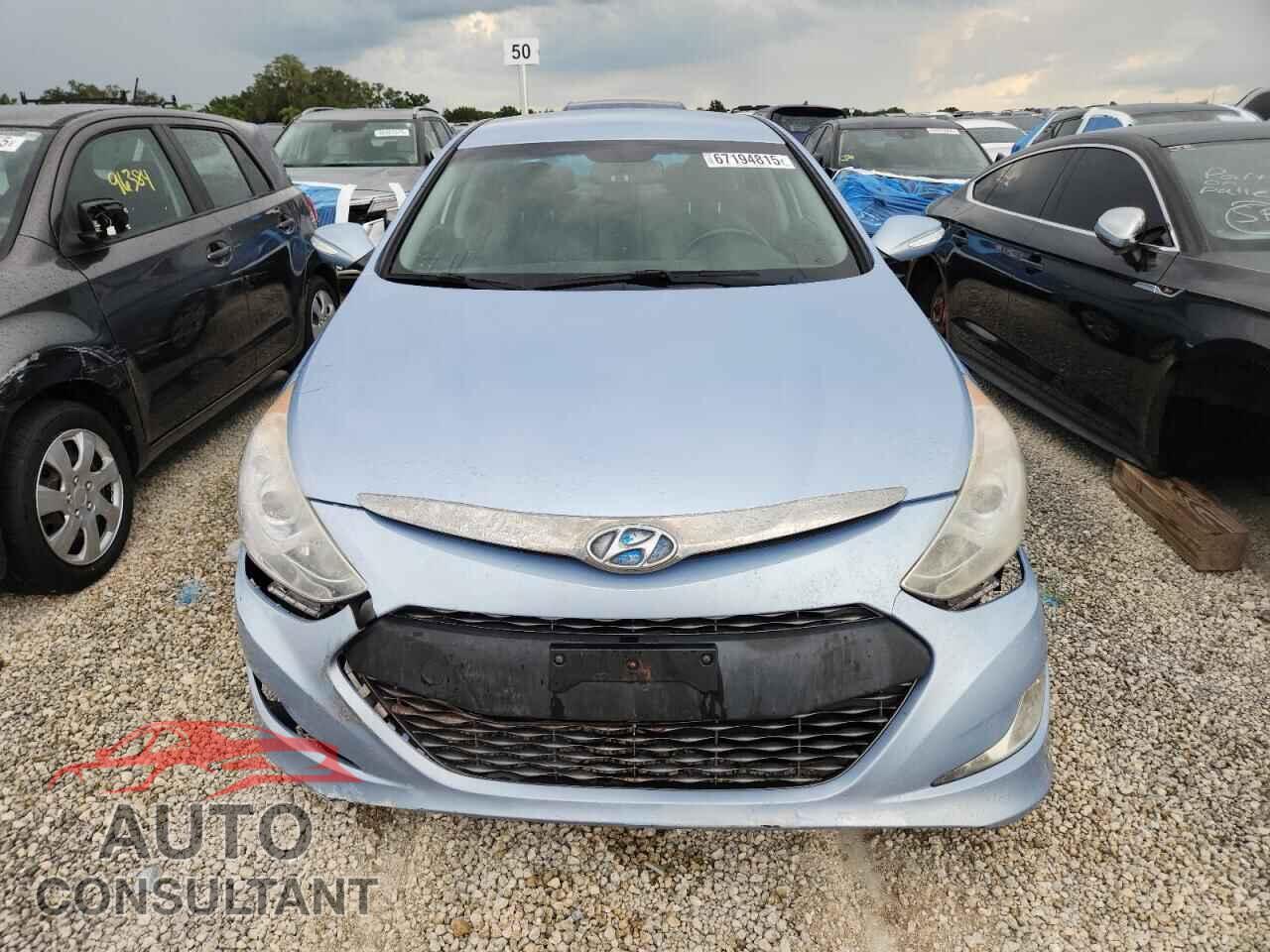 HYUNDAI SONATA 2012 - KMHEC4A40CA047612