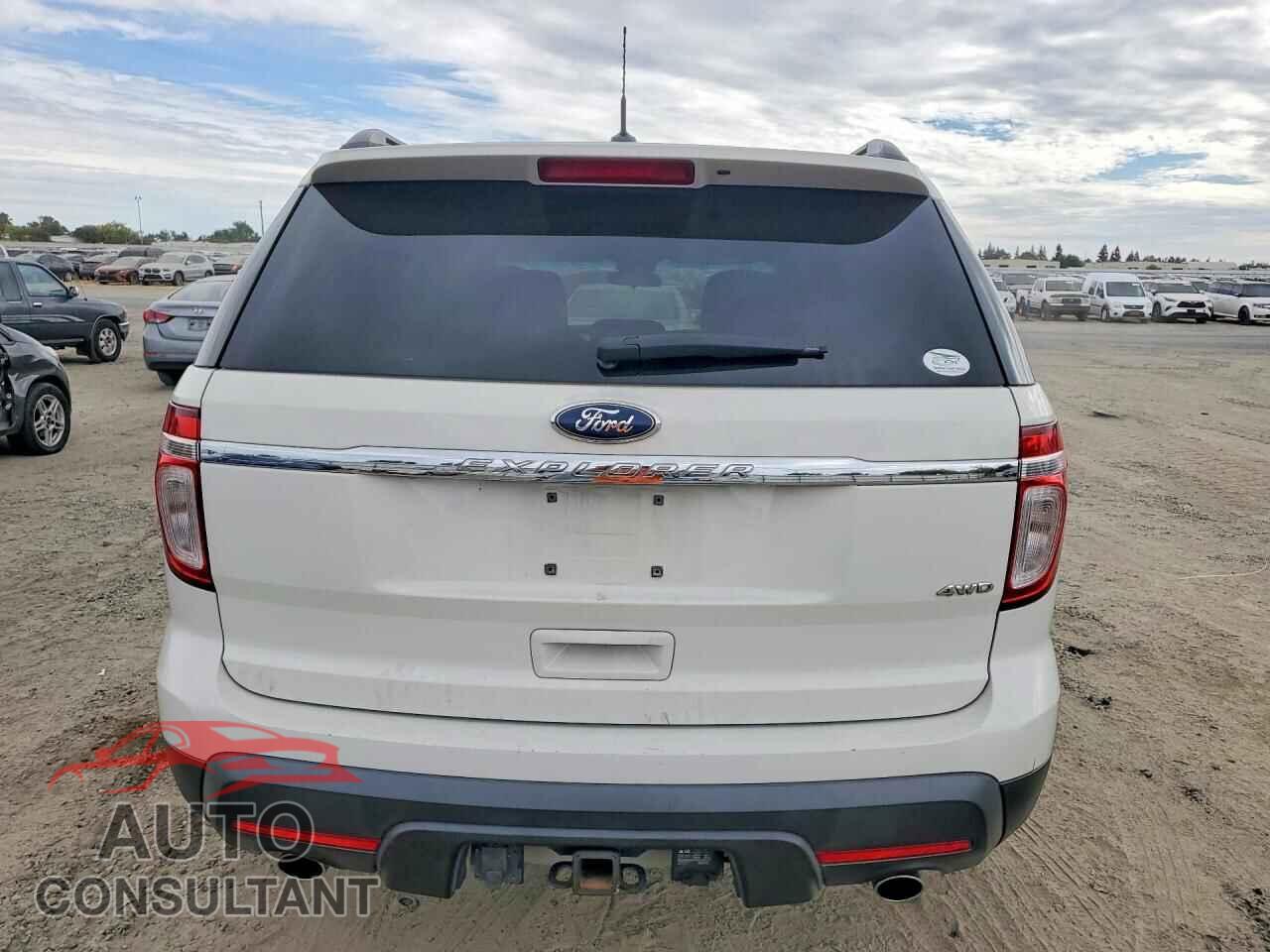 FORD EXPLORER 2011 - 1FMHK8B86BGA69229