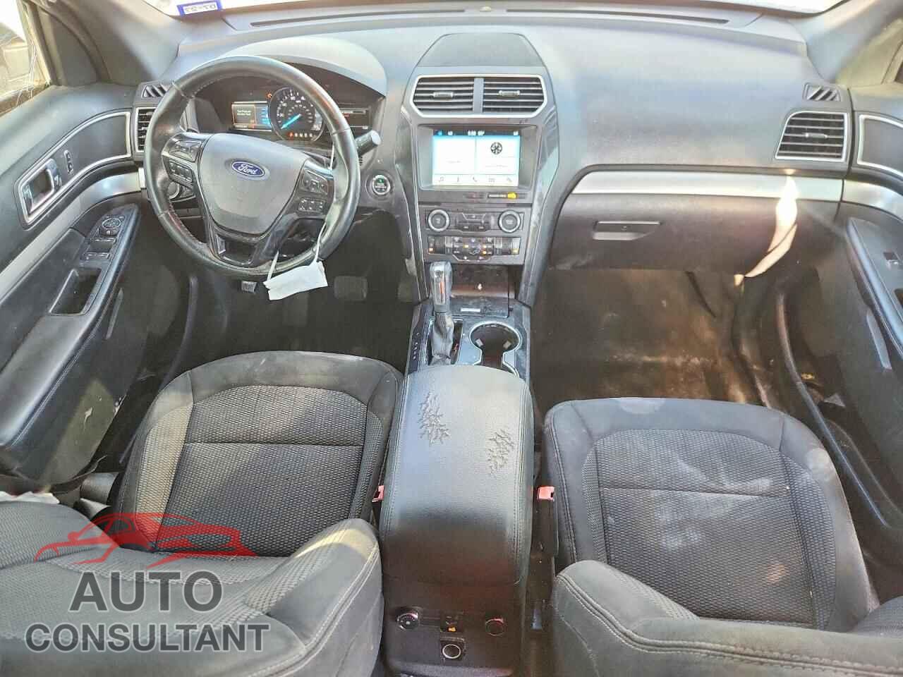 FORD EXPLORER 2017 - 1FM5K7DH3HGD53579