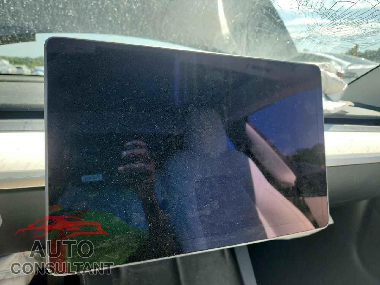 TESLA MODEL 3 2021 - 5YJ3E1EA7MF908412