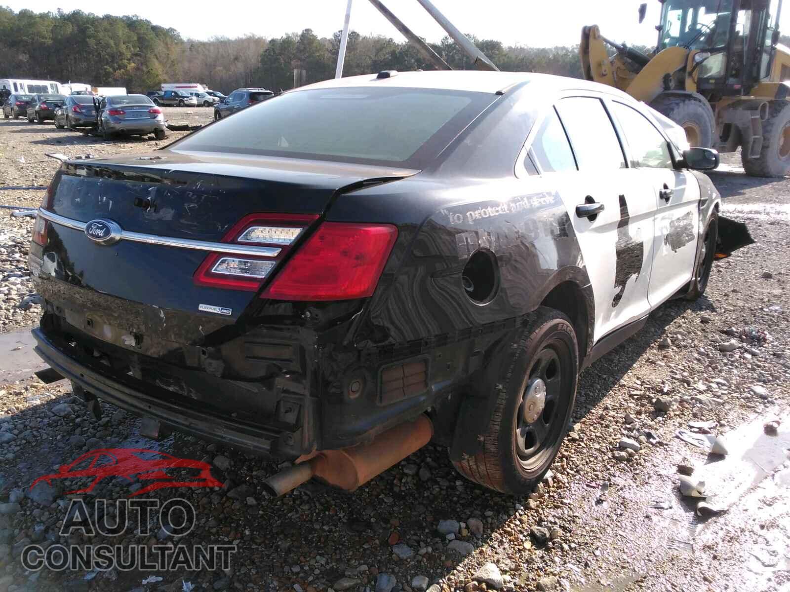 FORD TAURUS 2017 - 1FAHP2MK3HG135908