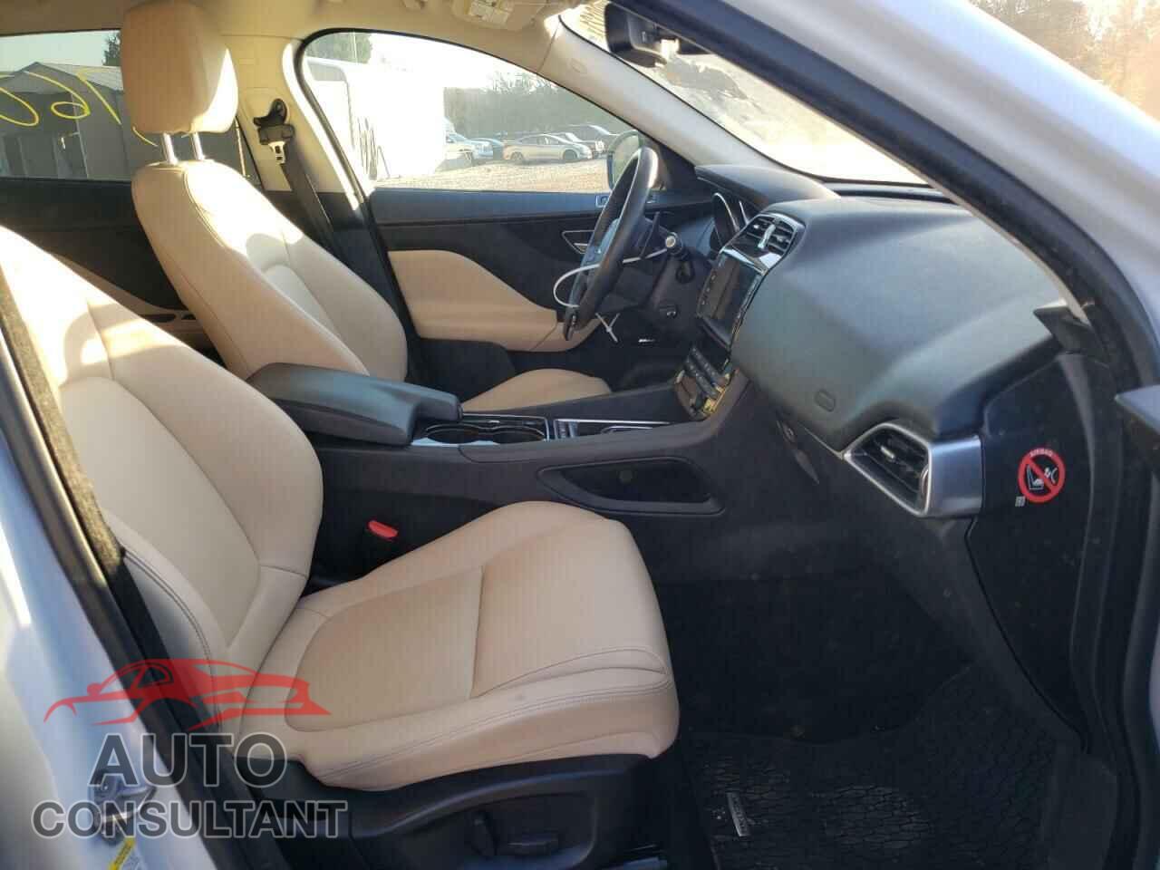JAGUAR F-PACE 2017 - SADCJ2BV0HA091652