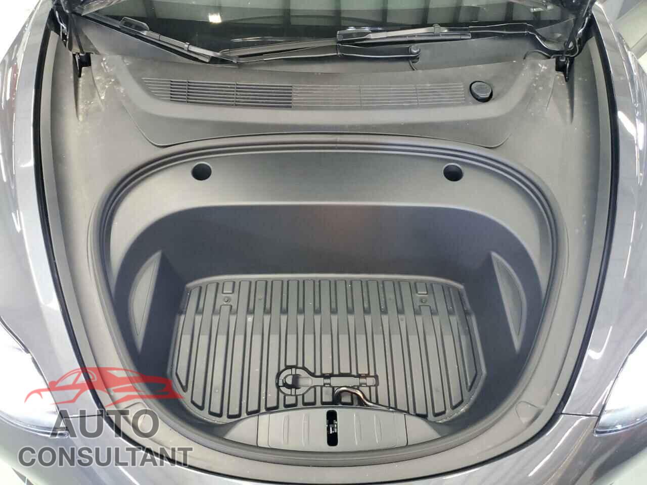 TESLA MODEL 3 2023 - 5YJ3E1EAXPF687036
