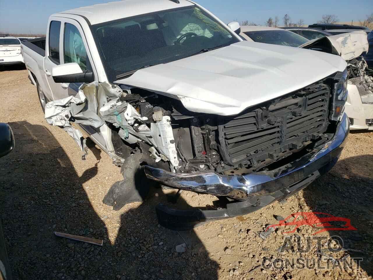 CHEVROLET SILVERADO 2018 - 1GCVKREH1JZ267356