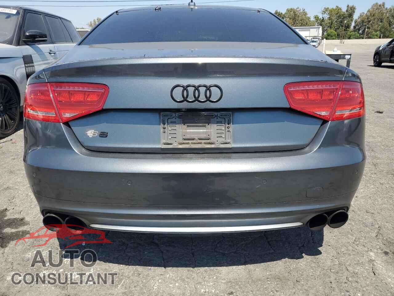 AUDI S8 2013 - WAUD2AFD8DN007814