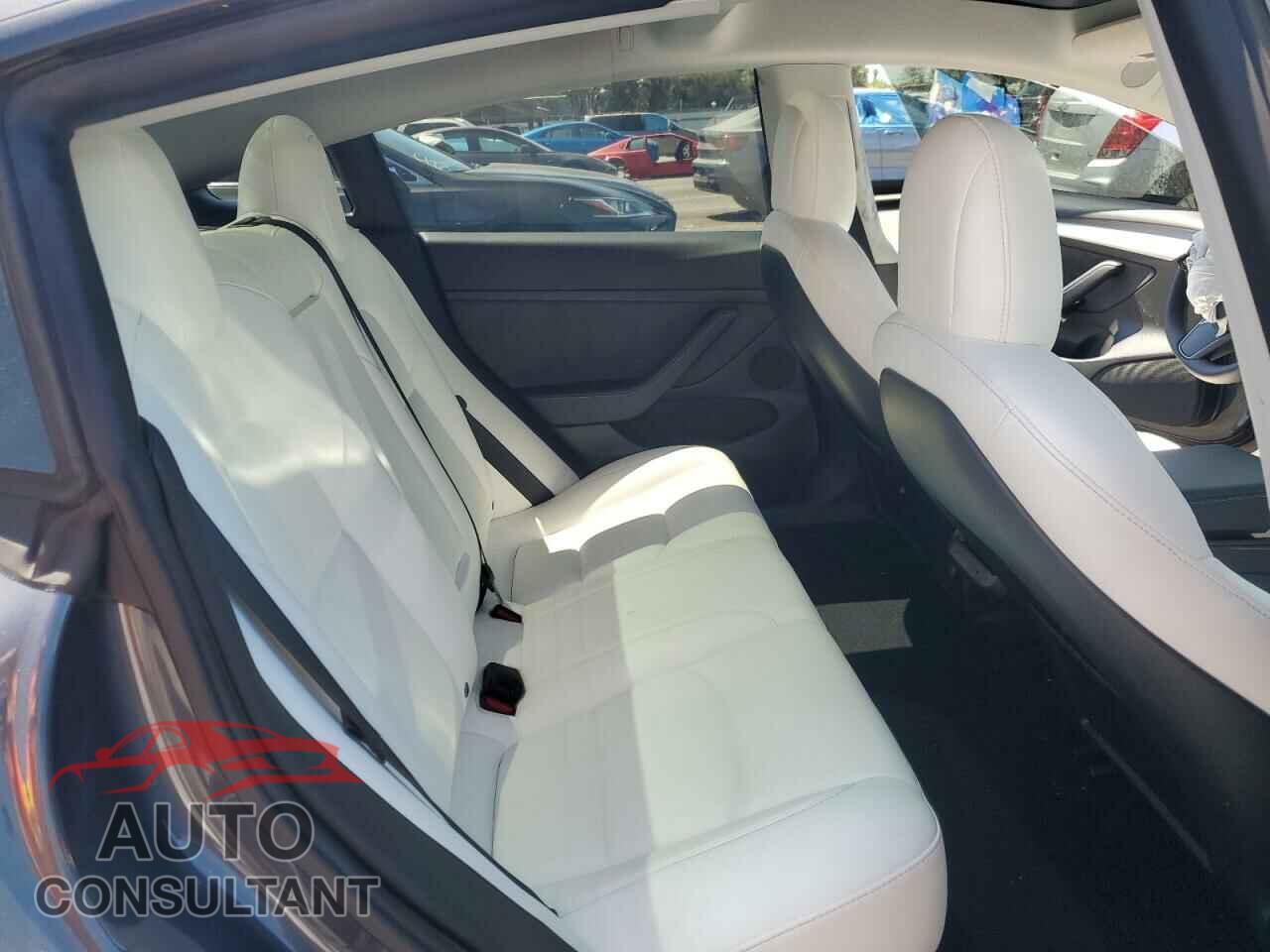 TESLA MODEL 3 2022 - 5YJ3E1EB2NF132703