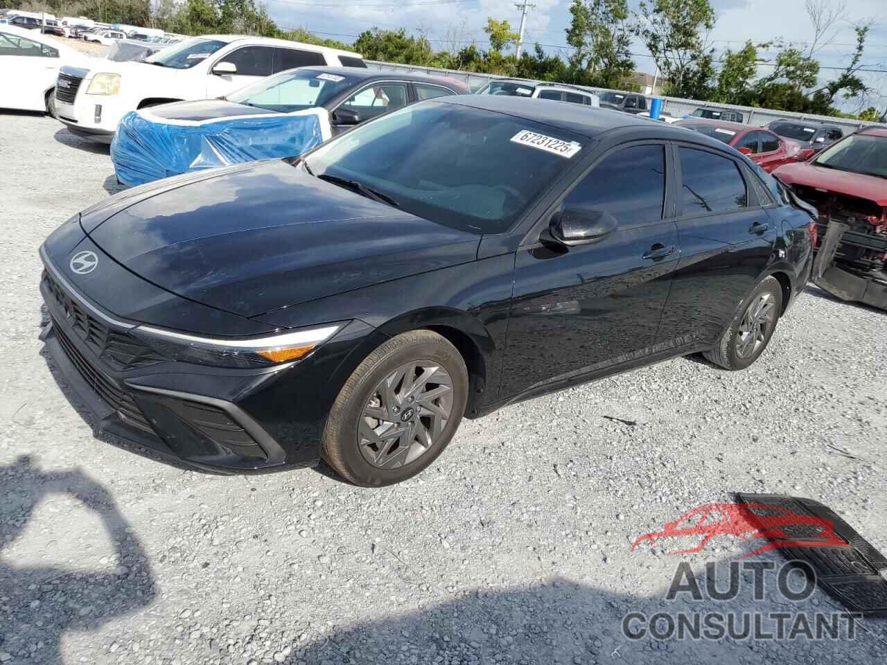 HYUNDAI ELANTRA 2024 - KMHLM4DG7RU717187