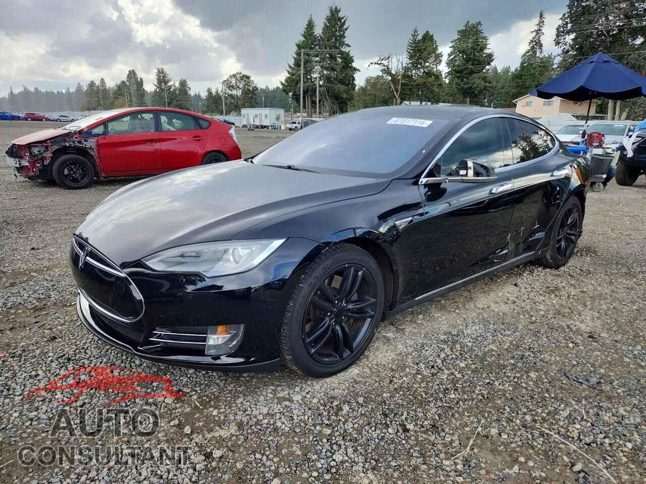 TESLA MODEL S 2014 - 5YJSA1H16EFP42176