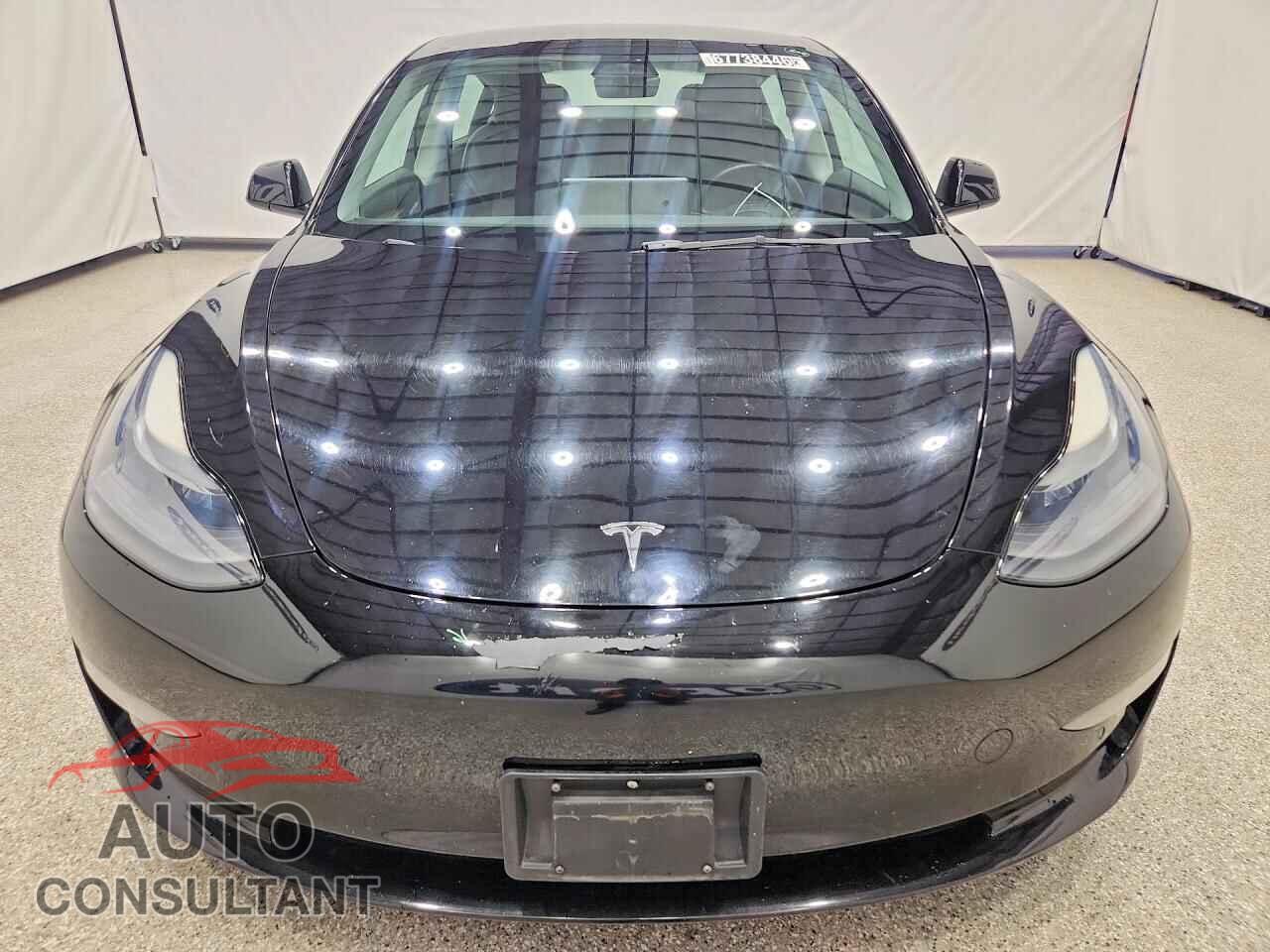 TESLA MODEL 3 2022 - 5YJ3E1EA5NF290864