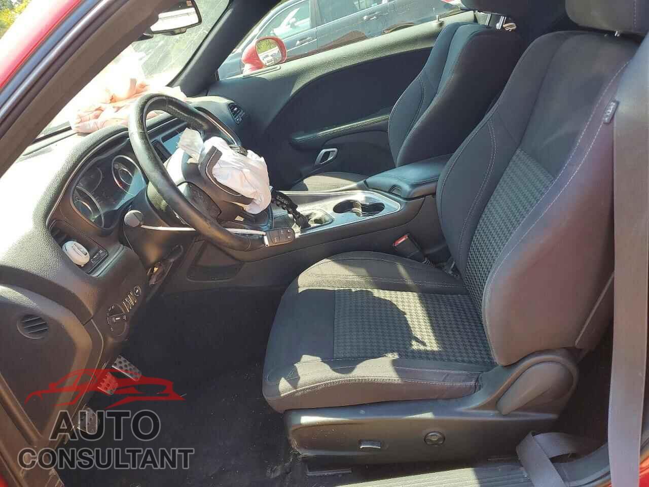 DODGE CHALLENGER 2015 - 2C3CDZAT4FH728198