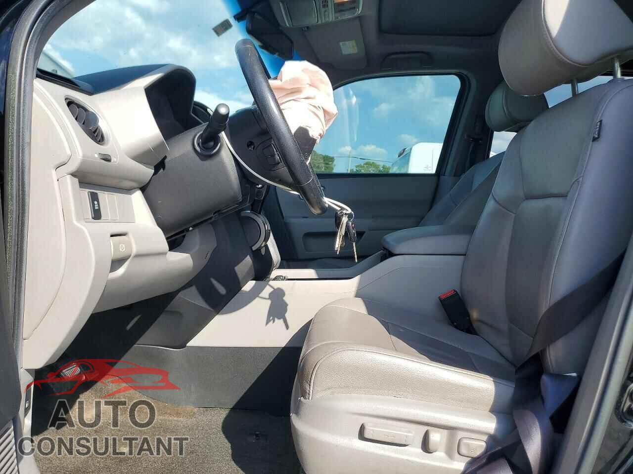 HONDA PILOT 2013 - 5FNYF4H53DB033199