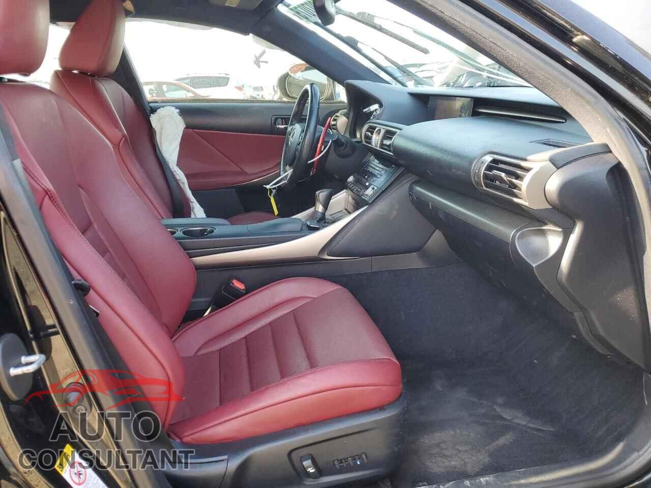 LEXUS IS 2014 - JTHBE1D28E5001384